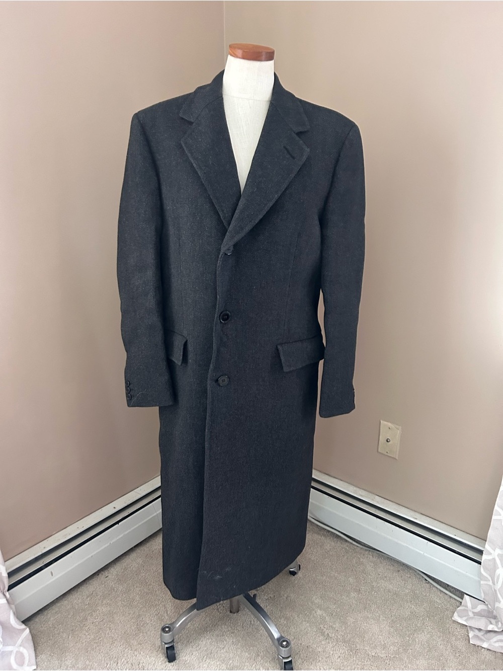 90s Burberrys 100% Wool Herringbone Overcoat Charcoal  Tweed Mens 38R Burberry